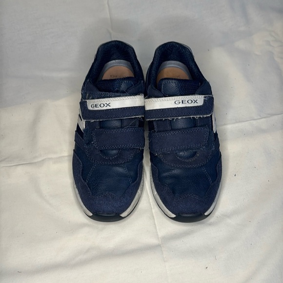Geox boys sneakers. Lightly worn. Size 36 - Picture 1 of 4